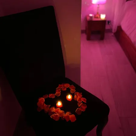 Romantique La Maison De Flora Intérieur, Jardin Et Lit King Size Villa *