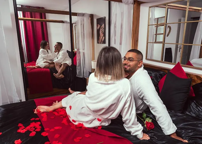 Suite Romantique Lmf Spa Interieur Piscine Prives Jardin Et Lit King Size *